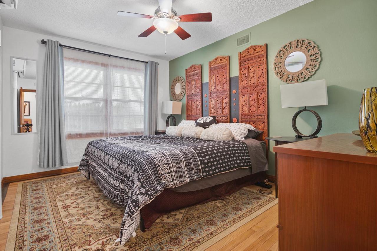 Luxury Oasis- 1 Bedroom Romantic Getaways 拉伯克 外观 照片