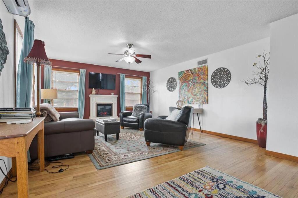 Luxury Oasis- 1 Bedroom Romantic Getaways 拉伯克 外观 照片