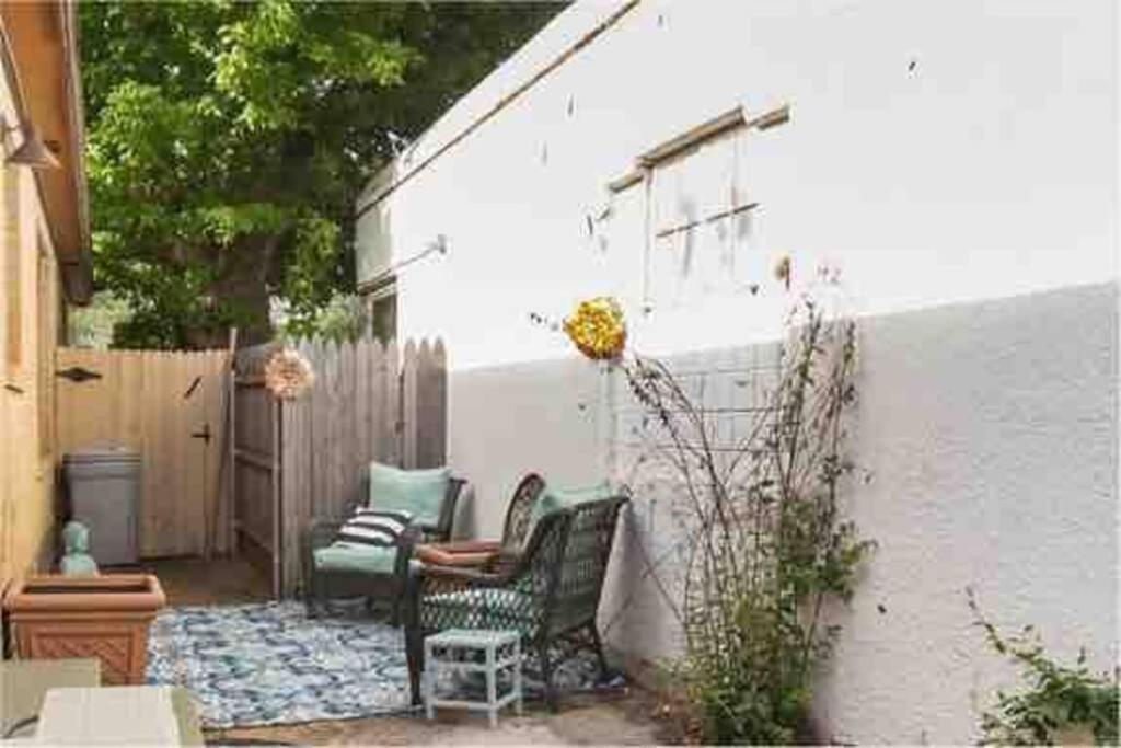 Luxury Oasis- 1 Bedroom Romantic Getaways 拉伯克 外观 照片