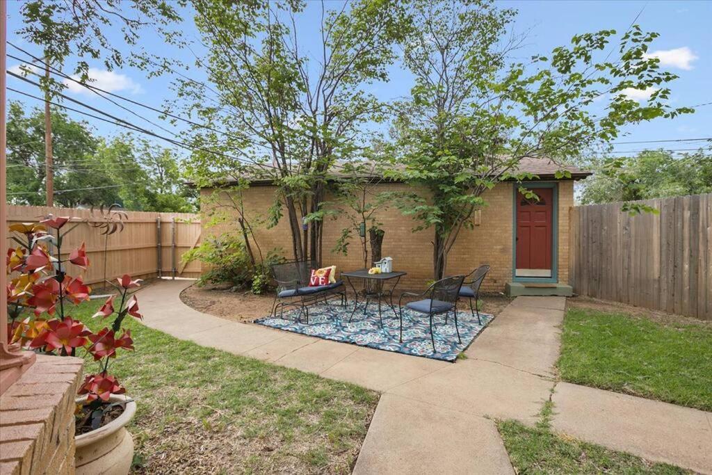 Luxury Oasis- 1 Bedroom Romantic Getaways 拉伯克 外观 照片